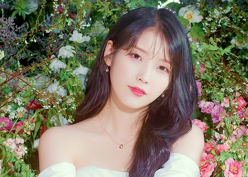 IU
